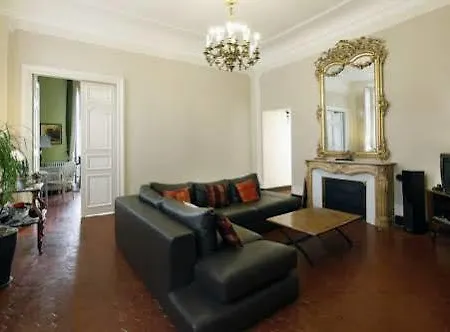 La Petite Saunerie Bed & Breakfast Avignon